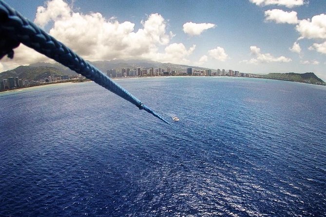 1-Hour Guided Hawaiian Parasailing in Waikiki